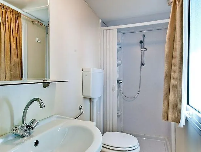 Campeggio Happy Camp Mobile Homes In Cisano San Vito Bardolino