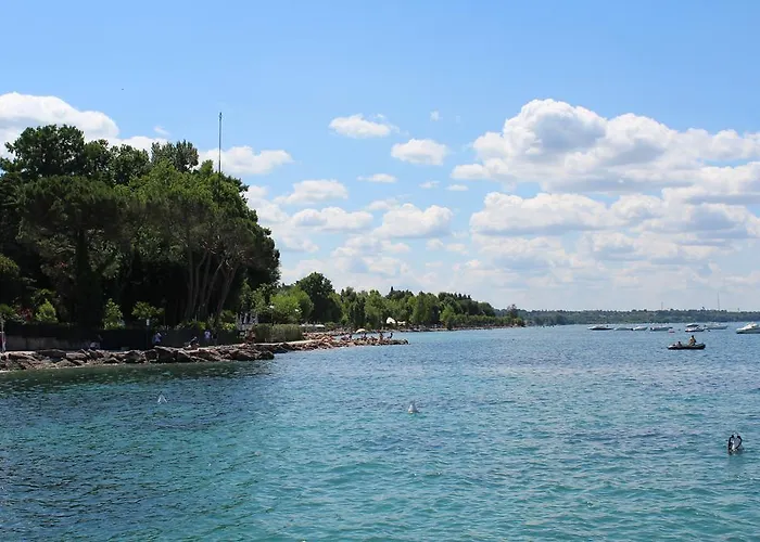 Happy Camp Mobile Homes In Cisano San Vito 4* Bardolino