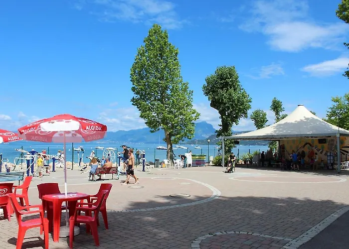 Happy Camp Mobile Homes In Cisano San Vito Camping Bardolino