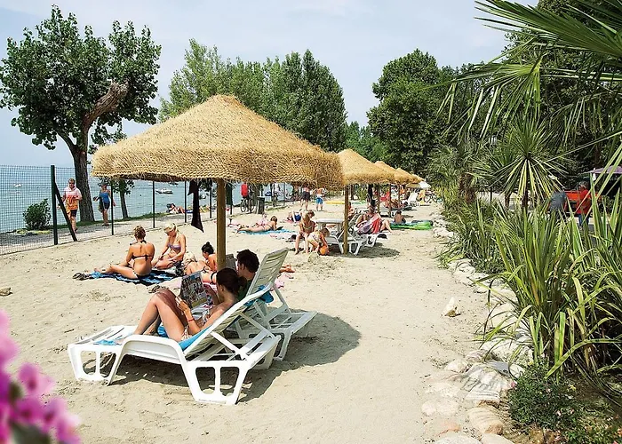 Happy Camp Mobile Homes In Cisano San Vito Camping