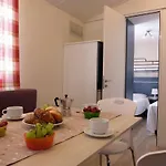 Campsite Happy Camp Mobile Homes In Cisano San Vito