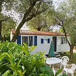 Campsite Happy Camp Mobile Homes In Cisano San Vito Bardolino