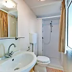 Campsite Happy Camp Mobile Homes In Cisano San Vito Bardolino