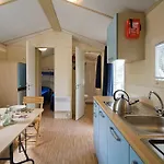 Campsite Happy Camp Mobile Homes In Cisano San Vito Bardolino