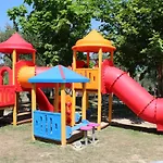 Happy Camp Mobile Homes In Cisano San Vito Bardolino