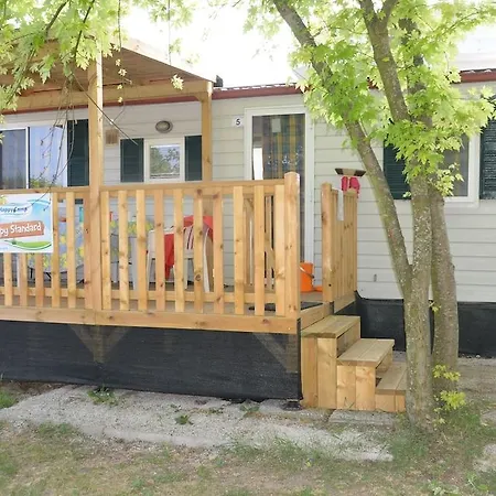 Happy Camp Mobile Homes In Cisano San Vito Camping 4*