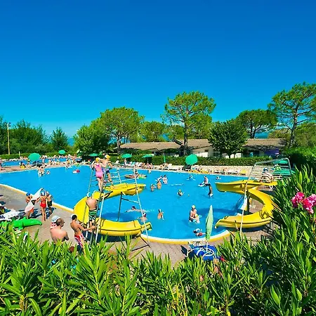 Happy Camp Mobile Homes In Cisano San Vito Bardolino