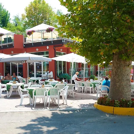 Happy Camp Mobile Homes In Cisano San Vito