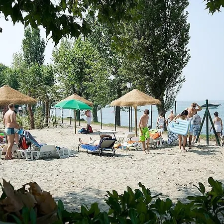 Happy Camp Mobile Homes In Cisano San Vito 4*