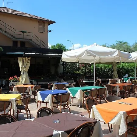 Happy Camp Mobile Homes In Cisano San Vito Camping 4*