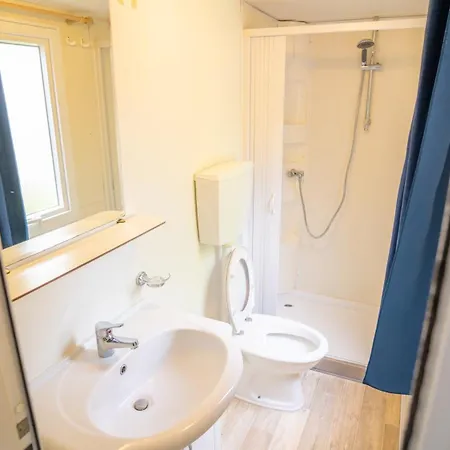 Happy Camp Mobile Homes In Cisano San Vito Camping 4*