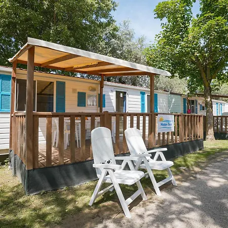 Happy Camp Mobile Homes In Cisano San Vito ברדולינו