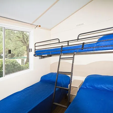 Happy Camp Mobile Homes In Cisano San Vito 4* باردولينو