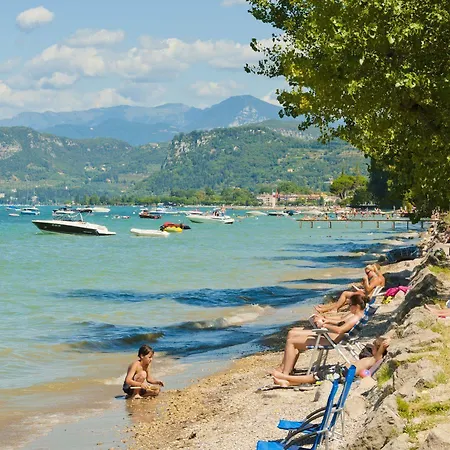 مكان تخييم Happy Camp Mobile Homes In Cisano San Vito 4*