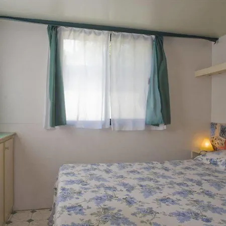 Happy Camp Mobile Homes In Cisano San Vito باردولينو