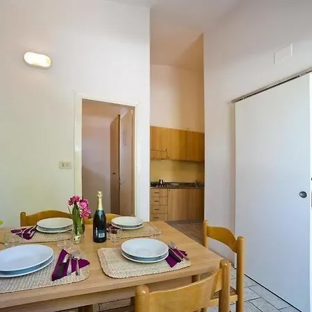 مكان تخييم Happy Camp Mobile Homes In Cisano San Vito 4*
