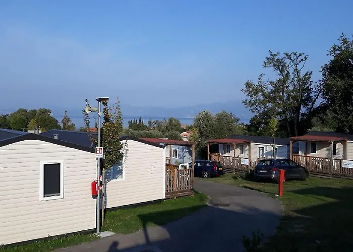 אתר קמפינג Happy Camp Mobile Homes In Cisano San Vito