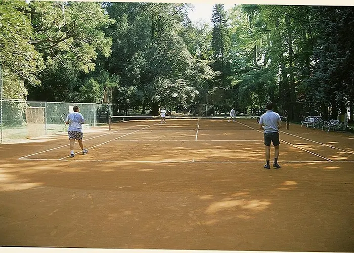 Happy Camp Mobile Homes In Cisano San Vito Kemping