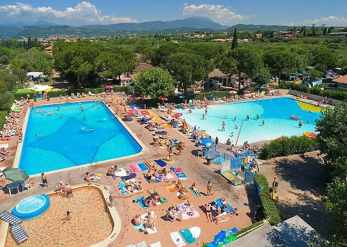 Happy Camp Mobile Homes In Cisano San Vito 4* Bardolino