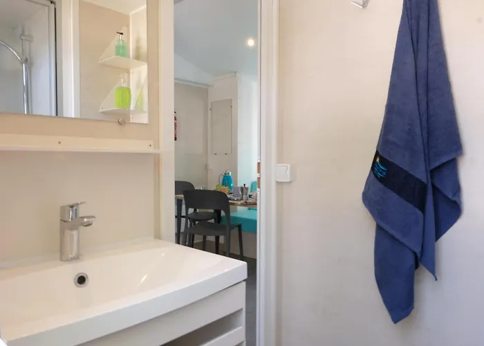 אתר קמפינג Happy Camp Mobile Homes In Cisano San Vito ברדולינו