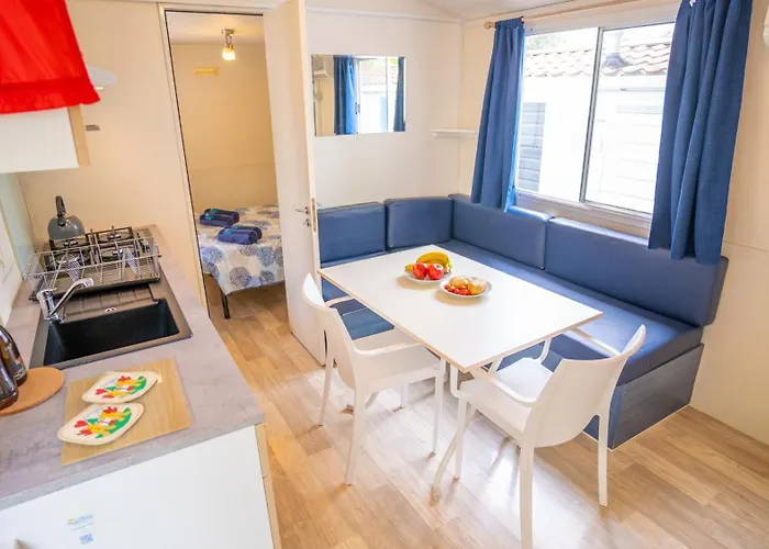 Kemping Happy Camp Mobile Homes In Cisano San Vito Bardolino