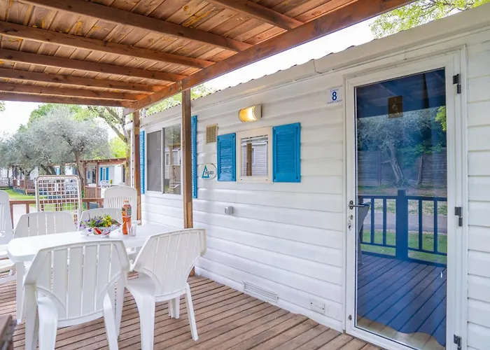 Happy Camp Mobile Homes In Cisano San Vito ברדולינו