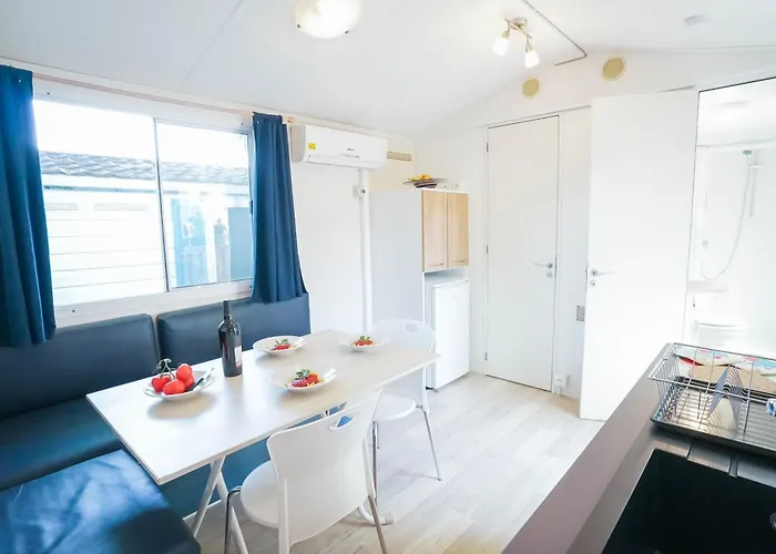 Happy Camp Mobile Homes In Cisano San Vito אתר קמפינג ברדולינו