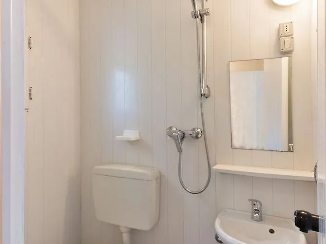 Happy Camp Mobile Homes In Cisano San Vito 4* Bardolino