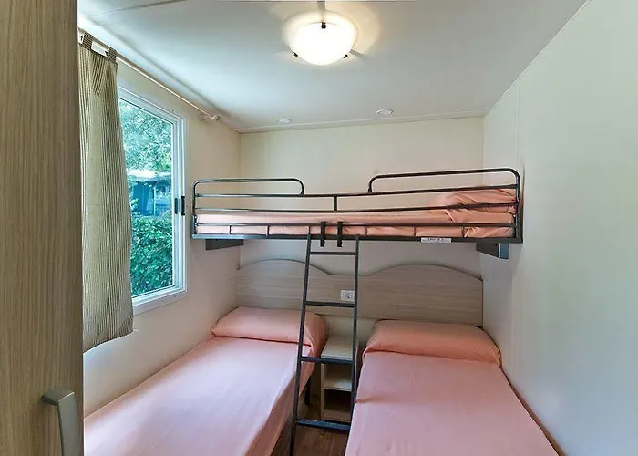 Happy Camp Mobile Homes In Cisano San Vito 4*