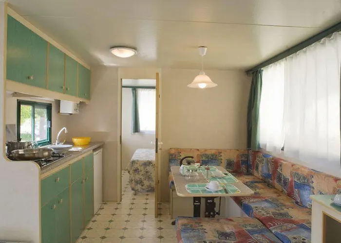 Happy Camp Mobile Homes In Cisano San Vito Kemping