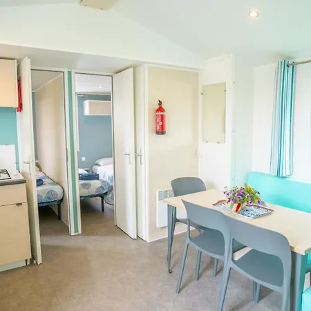 Campsite Happy Camp Mobile Homes In Cisano San Vito Bardolino