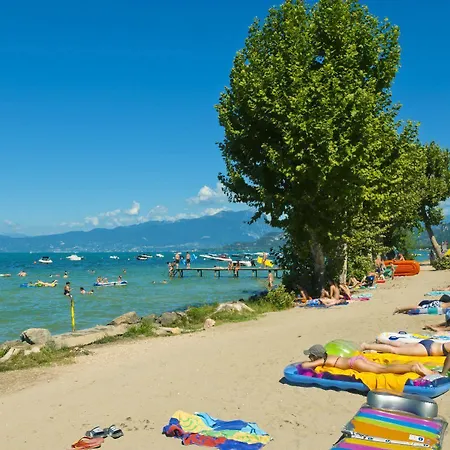 Campsite Happy Camp Mobile Homes In Cisano San Vito Bardolino